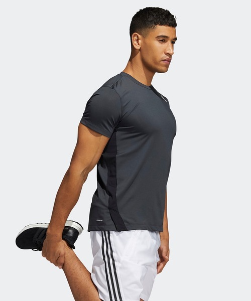 adidas（アディダス）の「Aeromotion 半袖Tシャツ / アディダス