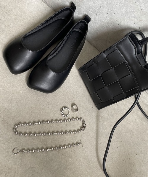 rectangle（レクタングル）の「マメパンプス（パンプス・レディース・ブラック/ブラウン/グレイッシュベージュ・SMALL/MEDIUM/LARGE）」の4枚目の写真