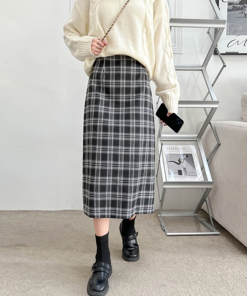 ABITOKYO(アビトーキョー)の「バックスリットチェックスカート(スカート・レディース・ブラック系その他/ブルー系その他・S/M/L)」の17枚目の写真