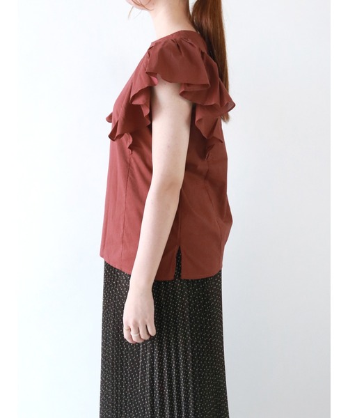 Te chichi(テチチ)の「タックフリルスリーブブラウス(シャツ/ブラウス・レディース・ブラック/カーキ/ブラウン・フリ-)」の9枚目の写真