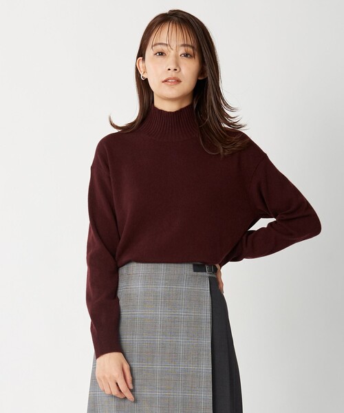 J.PRESS(ジェイプレス)の「【洗える】CASHMERE BLEND ハイネック ニット(ニット/セーター・レディース・ふじ色系/ライトグレー系/ワイン系/ベージュ系/ダルブルー系/アイボリー系/スモーキーグリーン系・T15/T13)」の7枚目の写真