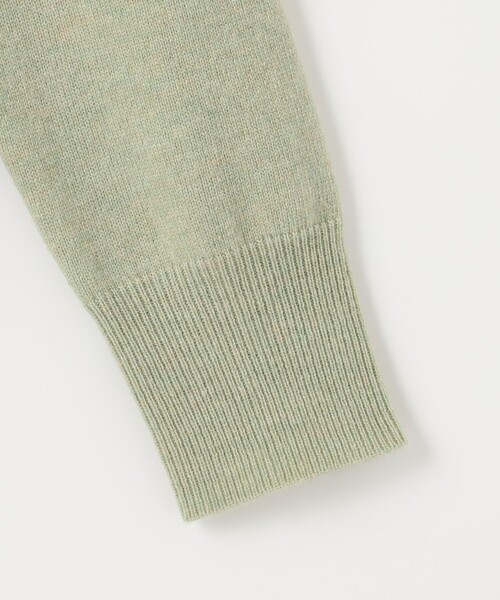J.PRESS(ジェイプレス)の「【洗える】CASHMERE BLEND ハイネック ニット(ニット/セーター・レディース・ふじ色系/ライトグレー系/ワイン系/ベージュ系/ダルブルー系/アイボリー系/スモーキーグリーン系・T15/T13)」の9枚目の写真