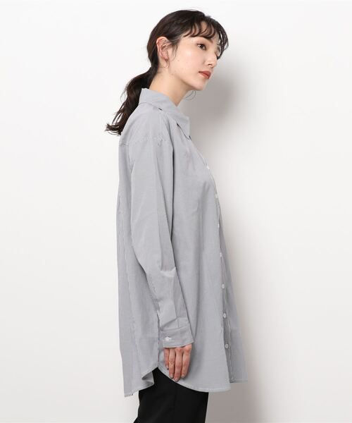 SPIRALGIRL(スパイラルガール)の「Aラインオーバーシャツ(シャツ/ブラウス・レディース・オフホワイト/ストライプ・FREE)」の7枚目の写真