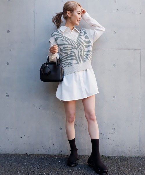 SPIRALGIRL(スパイラルガール)の「Aラインオーバーシャツ(シャツ/ブラウス・レディース・オフホワイト/ストライプ・FREE)」の22枚目の写真