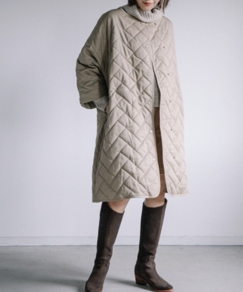 Chaco closet(チャコ クローゼット)の「軽量キルティングAラインノーカラーコート(ノーカラーコート・レディース・ベージュ/オレンジ・FREE)」の6枚目の写真