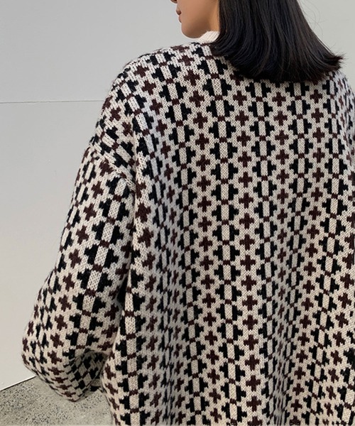 ＡＮＤＪ（アンドジェイ）の「【ANDJ MADE】ジャガード織サイドスリットクルーネック柄ニット（ニット/セーター・レディース・ブラック・M）」の15枚目の写真