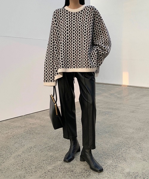 ＡＮＤＪ（アンドジェイ）の「【ANDJ MADE】ジャガード織サイドスリットクルーネック柄ニット（ニット/セーター・レディース・ブラック・M）」の20枚目の写真