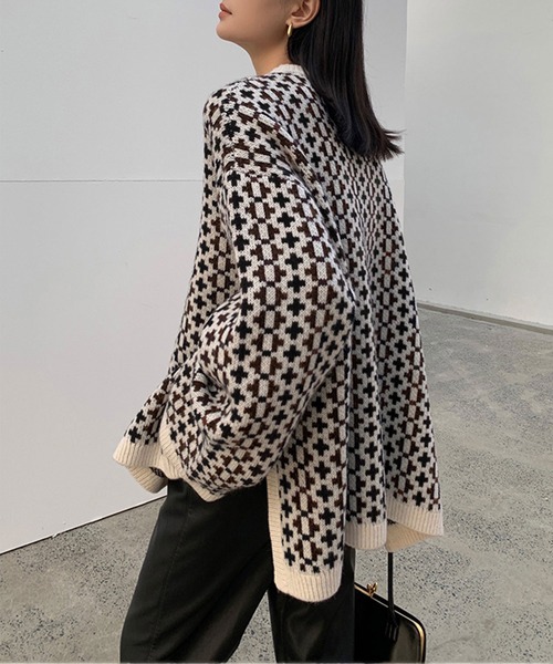 ＡＮＤＪ（アンドジェイ）の「【ANDJ MADE】ジャガード織サイドスリットクルーネック柄ニット（ニット/セーター・レディース・ブラック・M）」の21枚目の写真