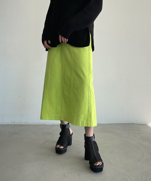 PAGEBOY（ページボーイ）の「カラーツイルタイトスカート（スカート・レディース・ブラック/ライム/グリーン・MEDIUM/SMALL）」の6枚目の写真