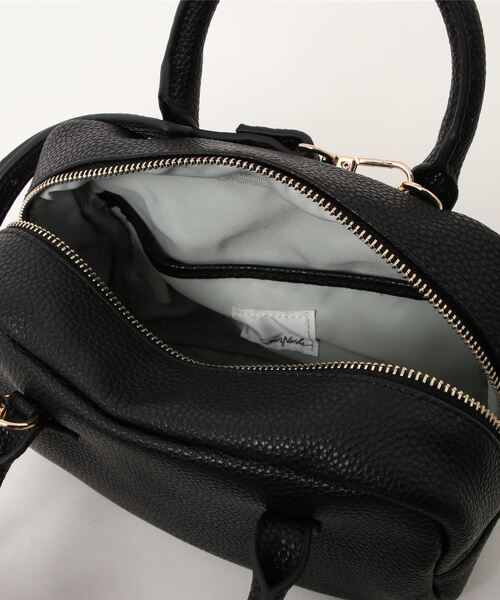 SMIR NASLI（サミールナスリ）の「【SMIR NASLI / サミールナスリ】シュリンクミニボストンバック（ボストンバッグ・レディース・ホワイト/ブラック/ベージュ/グレー・FREE）」の9枚目の写真