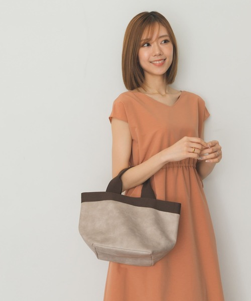 RODE SKO（ロデスコ）の「テープトートバッグ（トートバッグ・レディース・シルバー/アイボリー/グレー系その他・ONE）」の12枚目の写真