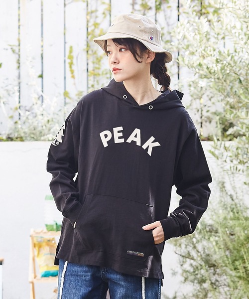 CUBE SUGAR（キューブシュガー）の「WOODSコラボ天竺アウトドアロゴプリントパーカー（パーカー・レディース・ホワイト/ブラック/ベージュ・M）」の2枚目の写真