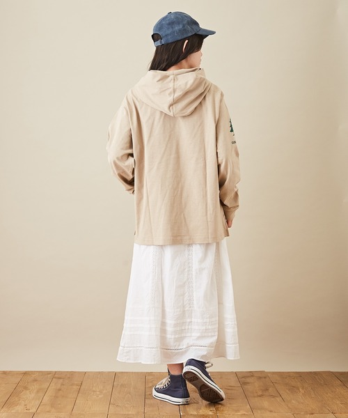 CUBE SUGAR（キューブシュガー）の「WOODSコラボ天竺アウトドアロゴプリントパーカー（パーカー・レディース・ホワイト/ブラック/ベージュ・M）」の17枚目の写真