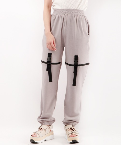 BLACK JACKALL CROWN(ブラックジャッカルクラウン)の「BLACK JACKALL CROWN ガーゼ裏毛 ファスナー切り替え パンツ(その他パンツ・レディース・ブラック/グレー/カーキ・M)」の3枚目の写真