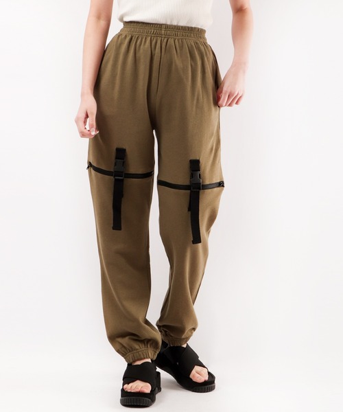 BLACK JACKALL CROWN(ブラックジャッカルクラウン)の「BLACK JACKALL CROWN ガーゼ裏毛 ファスナー切り替え パンツ(その他パンツ・レディース・ブラック/グレー/カーキ・M)」の1枚目の写真
