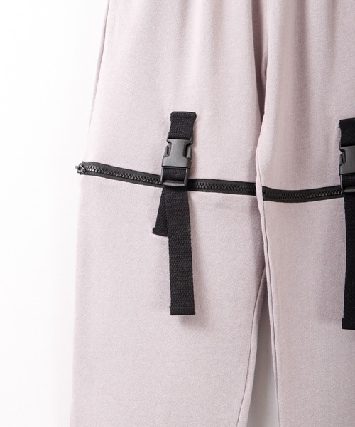 BLACK JACKALL CROWN(ブラックジャッカルクラウン)の「BLACK JACKALL CROWN ガーゼ裏毛 ファスナー切り替え パンツ(その他パンツ・レディース・ブラック/グレー/カーキ・M)」の15枚目の写真