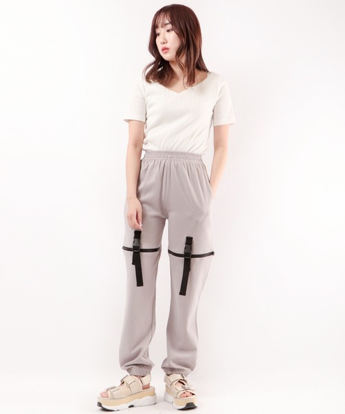 BLACK JACKALL CROWN(ブラックジャッカルクラウン)の「BLACK JACKALL CROWN ガーゼ裏毛 ファスナー切り替え パンツ(その他パンツ・レディース・ブラック/グレー/カーキ・M)」の19枚目の写真