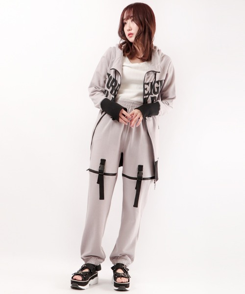 BLACK JACKALL CROWN(ブラックジャッカルクラウン)の「BLACK JACKALL CROWN ガーゼ裏毛 ファスナー切り替え パンツ(その他パンツ・レディース・ブラック/グレー/カーキ・M)」の20枚目の写真