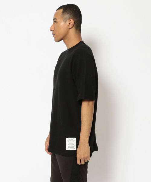 AVIREX（アヴィレックス）の「ルーズ フィット ハニカム Tシャツ / SS LOOSE FIT HONEYCOMB T-SHIRT / アヴィレックス / AVIREX（Tシャツ/カットソー・メンズ・ホワイト/カーキ/ブラック/ライトブルーグレー・LARGE/X-LARGE/MEDIUM/XX-LARGE）」の5枚目の写真