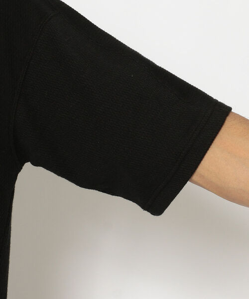 AVIREX（アヴィレックス）の「ルーズ フィット ハニカム Tシャツ / SS LOOSE FIT HONEYCOMB T-SHIRT / アヴィレックス / AVIREX（Tシャツ/カットソー・メンズ・ホワイト/カーキ/ブラック/ライトブルーグレー・LARGE/X-LARGE/MEDIUM/XX-LARGE）」の16枚目の写真