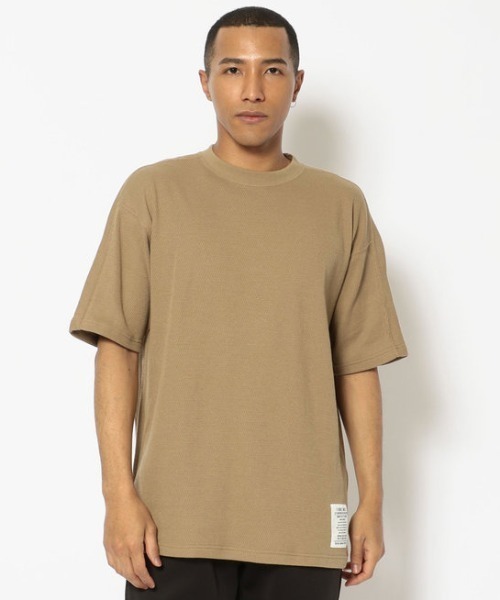AVIREX（アヴィレックス）の「ルーズ フィット ハニカム Tシャツ / SS LOOSE FIT HONEYCOMB T-SHIRT / アヴィレックス / AVIREX（Tシャツ/カットソー・メンズ・ホワイト/カーキ/ブラック/ライトブルーグレー・LARGE/X-LARGE/MEDIUM/XX-LARGE）」の4枚目の写真
