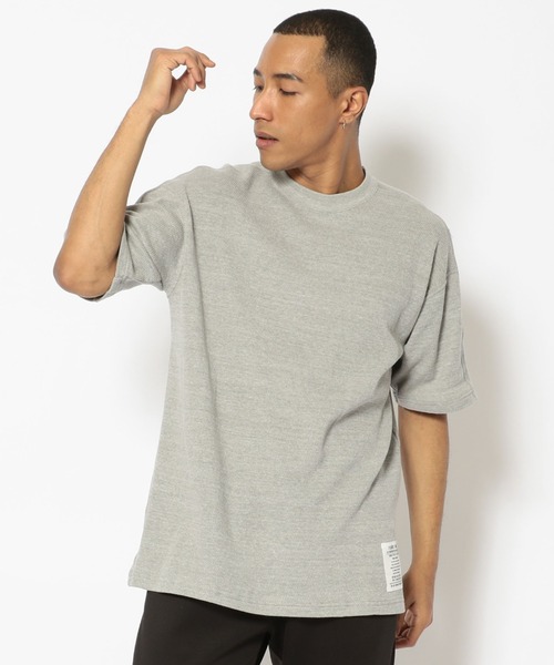 AVIREX（アヴィレックス）の「ルーズ フィット ハニカム Tシャツ / SS LOOSE FIT HONEYCOMB T-SHIRT / アヴィレックス / AVIREX（Tシャツ/カットソー・メンズ・ホワイト/カーキ/ブラック/ライトブルーグレー・LARGE/X-LARGE/MEDIUM/XX-LARGE）」の3枚目の写真