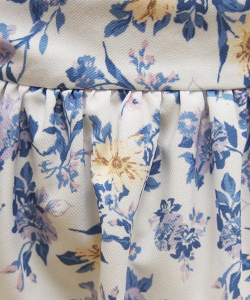 one after another NICE CLAUP（ワンアフターアナザーナイスクラップ）の「【ナイスクラップ】花柄スカパン（スカート・レディース・ホワイト/ミント/ネイビー・FREE）」の6枚目の写真