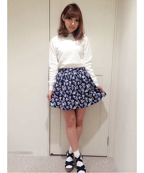 one after another NICE CLAUP（ワンアフターアナザーナイスクラップ）の「【ナイスクラップ】花柄スカパン（スカート・レディース・ホワイト/ミント/ネイビー・FREE）」の9枚目の写真