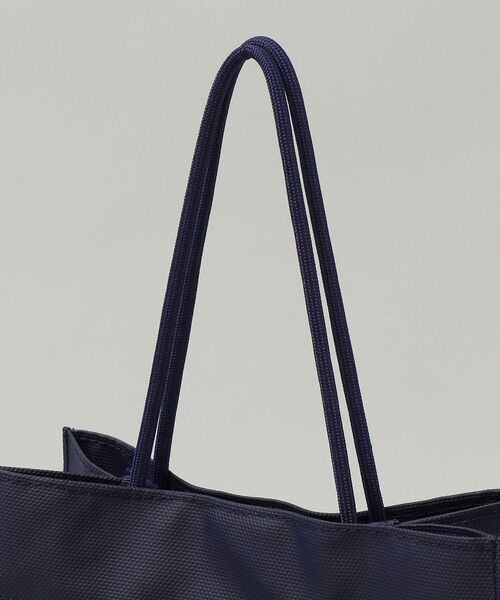 SHIPS（シップス）の「*SHIPS: SHIPS ロゴ ミニ ショッパー バッグ（トートバッグ・メンズ・ネイビー・ONE SIZE）」の9枚目の写真