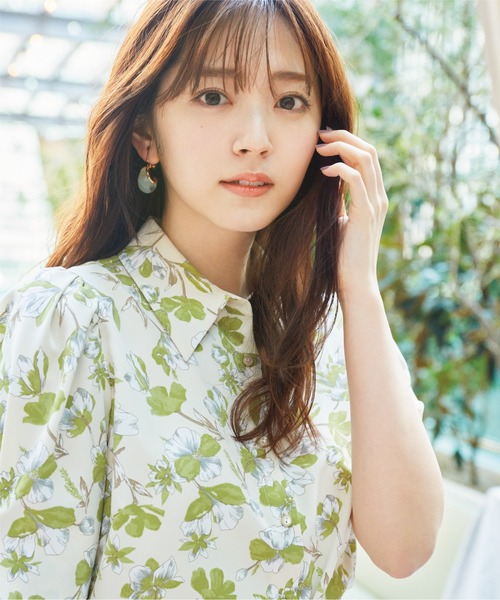 PROPORTION BODY DRESSING（プロポーションボディドレッシング）の「フラワープリントタックスリーブシャツブラウス / 1212110402（シャツ/ブラウス・レディース・オフホワイト/ベージュ・MEDIUM/SMALL）」の2枚目の写真