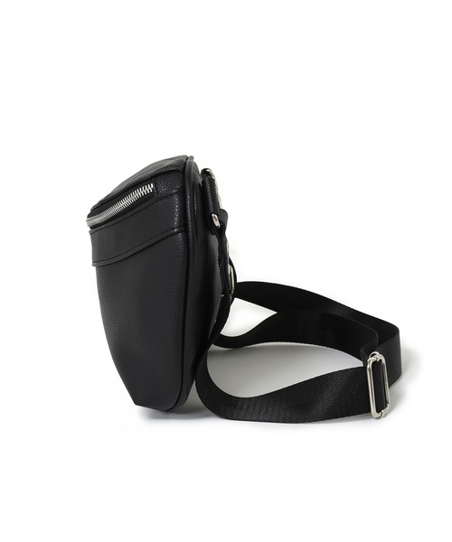 w closet（ダブルクローゼット）の「ミニポーチ付きボディバッグ（ボディバッグ/ウエストポーチ・レディース・ブラック/ブルー/キャメル・FREE）」の9枚目の写真