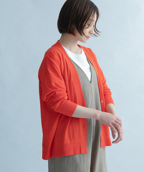 FORK&SPOON（フォークアンドスプーン）の「FORK&SPOON　デザインヘムVネックカーディガン（カーディガン/ボレロ・レディース・グレー/オフホワイト/オレンジ・1）」の7枚目の写真