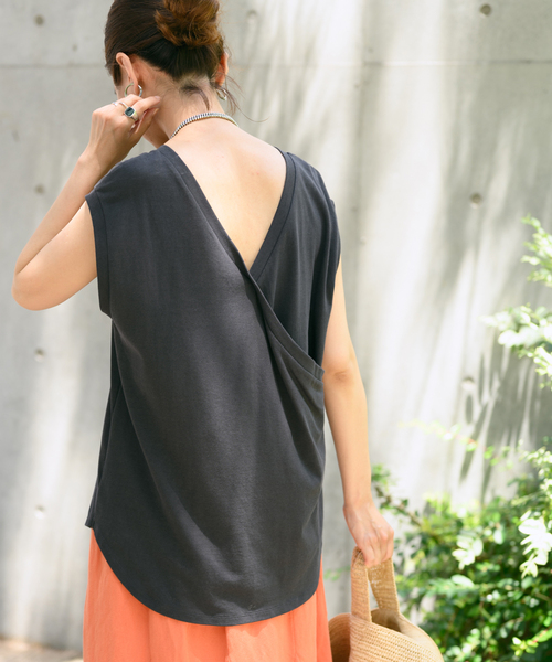 FRAMeWORK（フレームワーク）の「バックカシュクールプルオーバー（Tシャツ/カットソー・レディース・チャコールグレー/ブラック/モカ・FREE）」の3枚目の写真