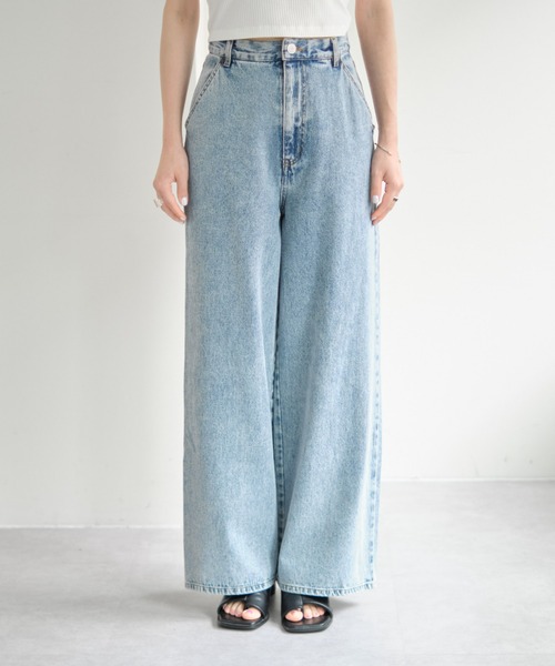 COLONY 2139（コロニートゥーワンスリーナイン）の「3サイズ展開 / デニムワイドパンツ（デニムパンツ・レディース・ブラック/ブルー・SMALL/MEDIUM/LARGE）」の22枚目の写真