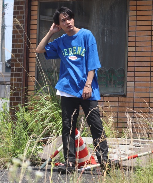 Bling Leads(ブリングリーズ)の「『Bling leads』ワッペンオーバーサイズTシャツ(Tシャツ/カットソー・レディース・ダークグリーン/スミクロ/グレイッシュブルー/ホワイト系1/ホワイト系2/ブルー系1/ブルー系2・MEDIUM/LARGE)」の10枚目の写真