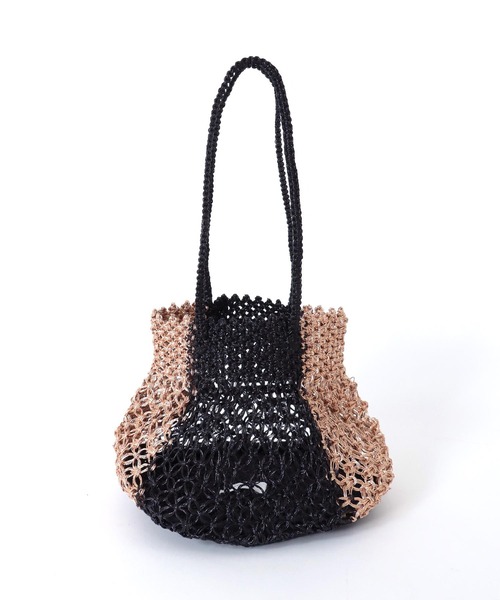 Jines(ジネス)の「マクラメ編み配色トートバッグ(かごバッグ・レディース・ブラック×ゴールド・FREE)」の14枚目の写真