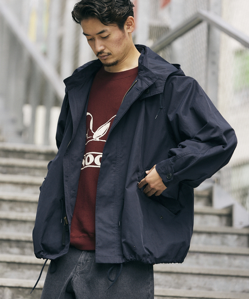 JOURNAL STANDARD relume（ジャーナルスタンダード　レリューム）の「CALIFORNIA フーデッド ショートモッズコートブルゾン（モッズコート・メンズ・ベージュ/ネイビー/カーキ・MEDIUM/LARGE）」の4枚目の写真