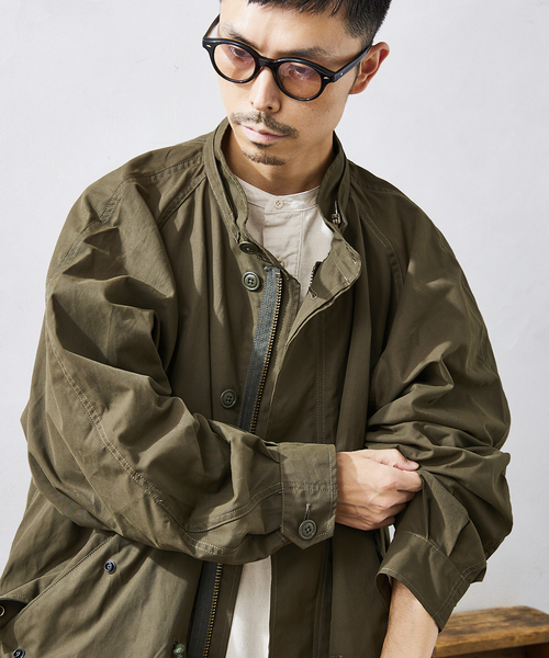 JOURNAL STANDARD relume（ジャーナルスタンダード　レリューム）の「CALIFORNIA フーデッド ショートモッズコートブルゾン（モッズコート・メンズ・ベージュ/ネイビー/カーキ・MEDIUM/LARGE）」の6枚目の写真