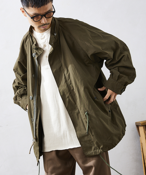 JOURNAL STANDARD relume（ジャーナルスタンダード　レリューム）の「CALIFORNIA フーデッド ショートモッズコートブルゾン（モッズコート・メンズ・ベージュ/ネイビー/カーキ・MEDIUM/LARGE）」の7枚目の写真