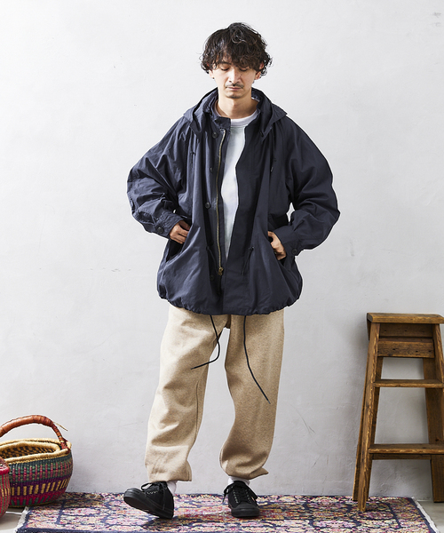 JOURNAL STANDARD relume（ジャーナルスタンダード　レリューム）の「CALIFORNIA フーデッド ショートモッズコートブルゾン（モッズコート・メンズ・ベージュ/ネイビー/カーキ・MEDIUM/LARGE）」の10枚目の写真