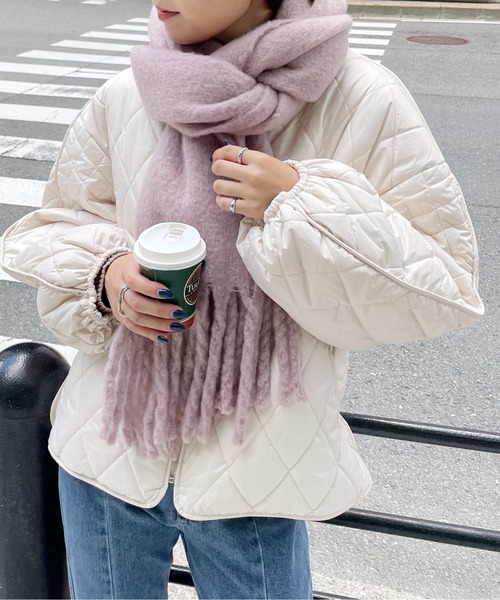 StyleSea（スタイルシー）の「ベーシックボリュームマフラー（マフラー・レディース・アイボリー/ピンクベージュ/ライトベージュ/ブルー/ライトカーキ/ブラウン/ブラック/ミント・MEDIUM）」の8枚目の写真