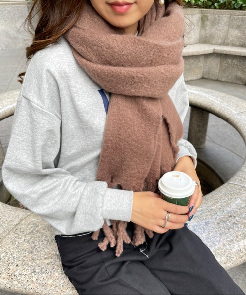 StyleSea（スタイルシー）の「ベーシックボリュームマフラー（マフラー・レディース・アイボリー/ピンクベージュ/ライトベージュ/ブルー/ライトカーキ/ブラウン/ブラック/ミント・MEDIUM）」の11枚目の写真