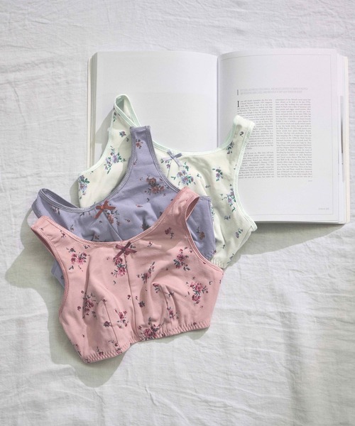 AMPHI（アンフィ）の「【ナイトアップブラ･眠っている間のバストをサポート】花柄プリントLLサイズ(ノンワイヤーナイト用ブラ)（ナイトブラ・レディース・チャコールグレー/ベージュ/ライトピンク/グレイッシュブルー/ライトイエロー/アイボリー/ローズ/バイオレット/クリアグリーン/ピンク/ホワイト/ライトブラウン・LL）」の18枚目の写真