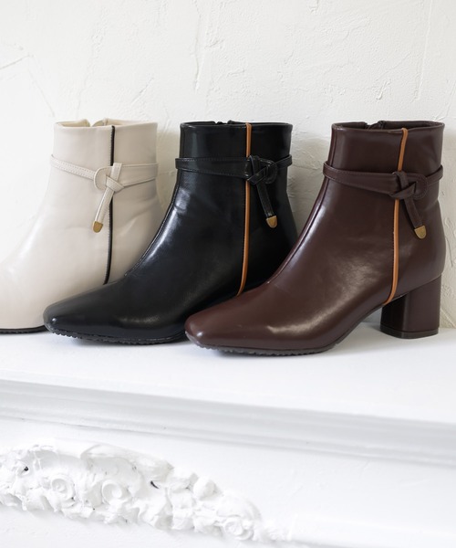 tocco closet(トッコ クローゼット)の「取り外し可能な2WAY結びリボン付き配色ライン入りショートブーツ(ブーツ・レディース・アイボリー/ブラック/ダークブラウン・L/M/S)」の16枚目の写真