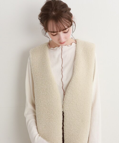 Cutie Blonde（キューティーブロンド）の「◆ボアロングジレ（ベスト・レディース・アイボリー/キャメル・00）」の6枚目の写真