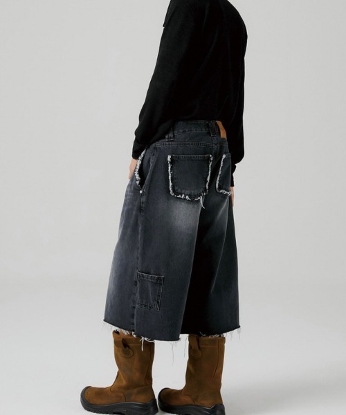 ESC STUDIO(イーエスシースタジオ)の「【ESC STUDIO/イーエスシースタジオ】washing denim culotte pants / デニムパンツ ジーンズ ワイドデニム(デニムパンツ・メンズ・ブラック・1/2)」の14枚目の写真