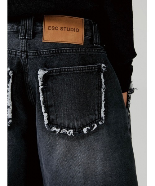ESC STUDIO(イーエスシースタジオ)の「【ESC STUDIO/イーエスシースタジオ】washing denim culotte pants / デニムパンツ ジーンズ ワイドデニム(デニムパンツ・メンズ・ブラック・1/2)」の4枚目の写真
