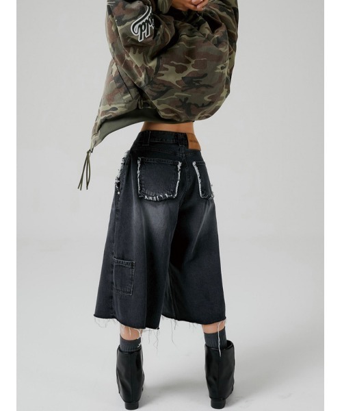 ESC STUDIO(イーエスシースタジオ)の「【ESC STUDIO/イーエスシースタジオ】washing denim culotte pants / デニムパンツ ジーンズ ワイドデニム(デニムパンツ・メンズ・ブラック・1/2)」の16枚目の写真