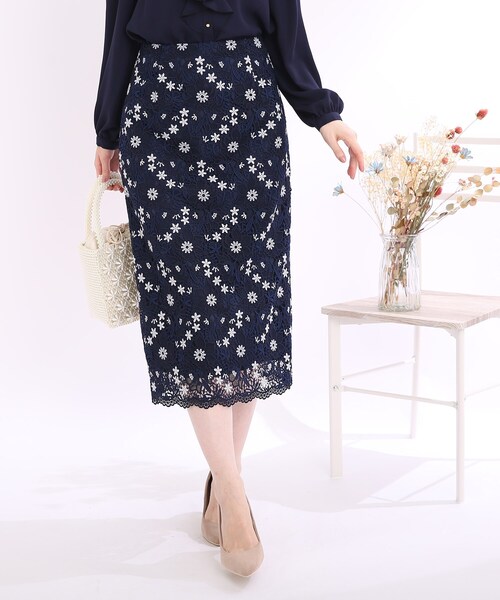 couture brooch（クチュールブローチ）の「◆【セレモニー/オフィスカジュアル】フルールケミカルレーススカート（スカート・レディース・ベビーピンク/サックスブルー/ネイビー・40/38/42）」の2枚目の写真