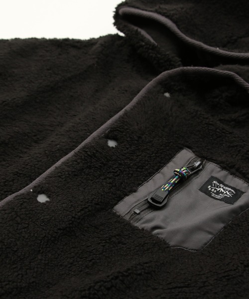 chil2（チルツー）の「ふわもこボアポンチョ（ポンチョ・キッズ・ピンク/オフホワイト/ブラック/ベージュ/カーキ・100cm/90cm/80ｃｍ）」の19枚目の写真